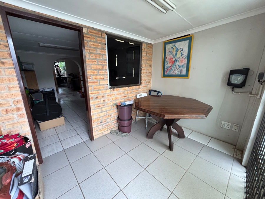 3 Bedroom Property for Sale in Brackendowns Gauteng