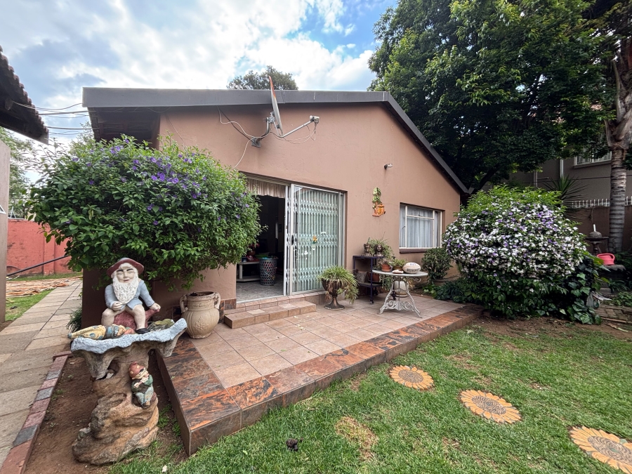 3 Bedroom Property for Sale in Brackendowns Gauteng