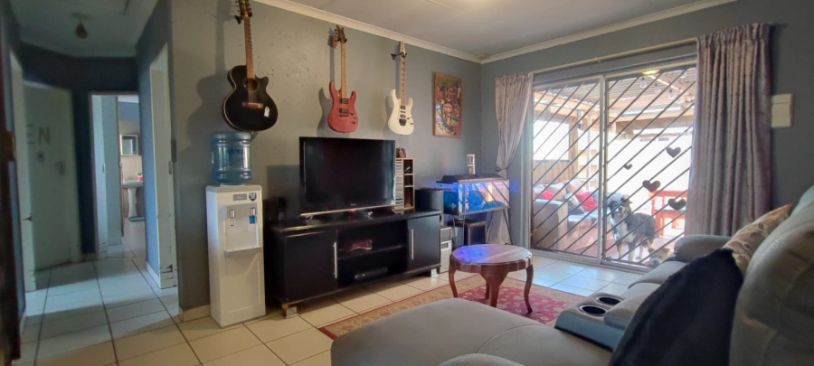 To Let 3 Bedroom Property for Rent in The Reeds Gauteng