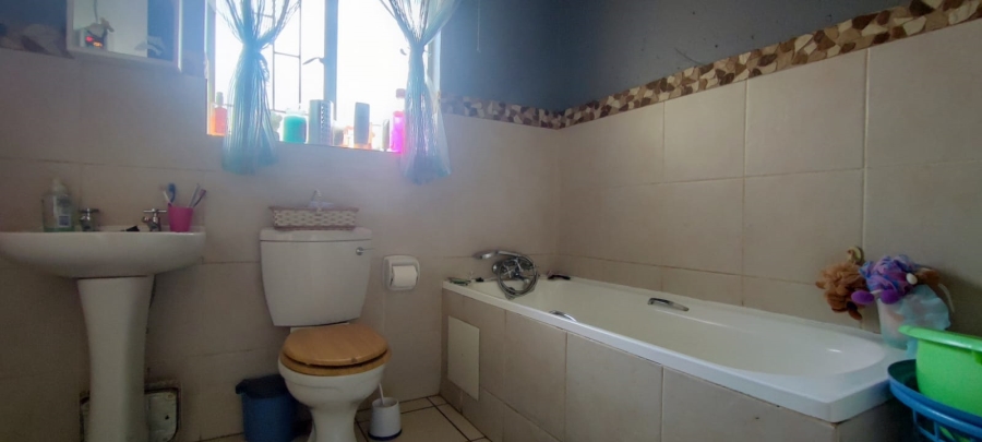 To Let 3 Bedroom Property for Rent in The Reeds Gauteng