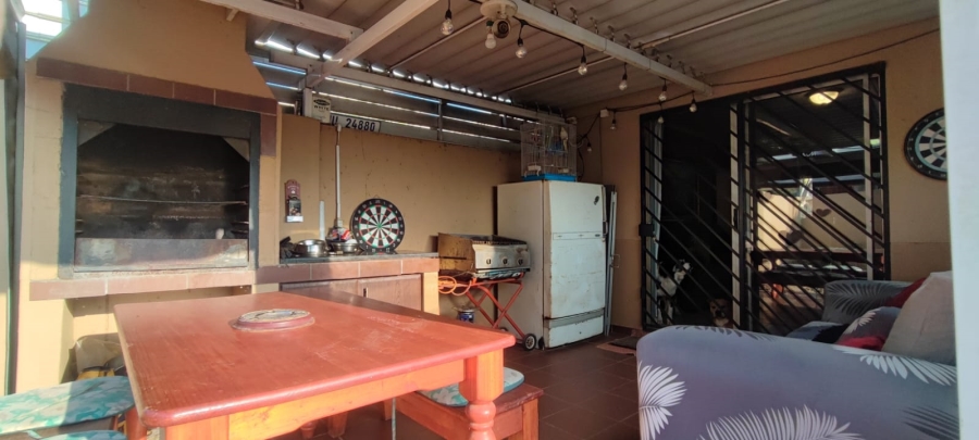 To Let 3 Bedroom Property for Rent in The Reeds Gauteng