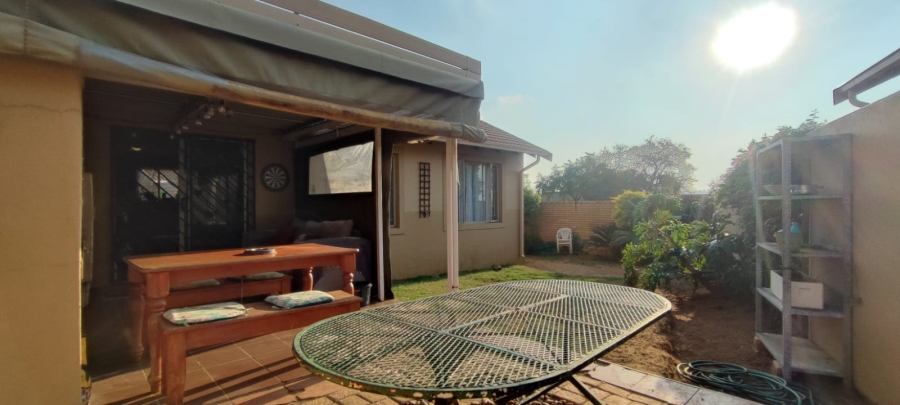 To Let 3 Bedroom Property for Rent in The Reeds Gauteng