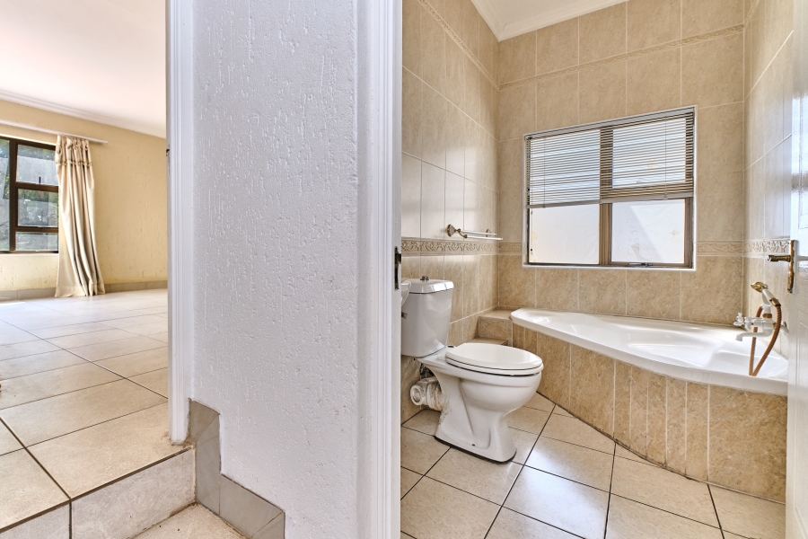 4 Bedroom Property for Sale in Kyalami Estates Gauteng