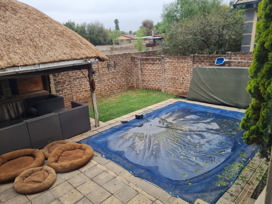 3 Bedroom Property for Sale in Illiondale Gauteng