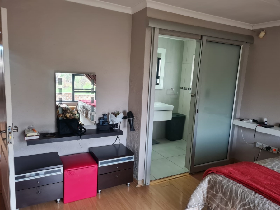 3 Bedroom Property for Sale in Illiondale Gauteng