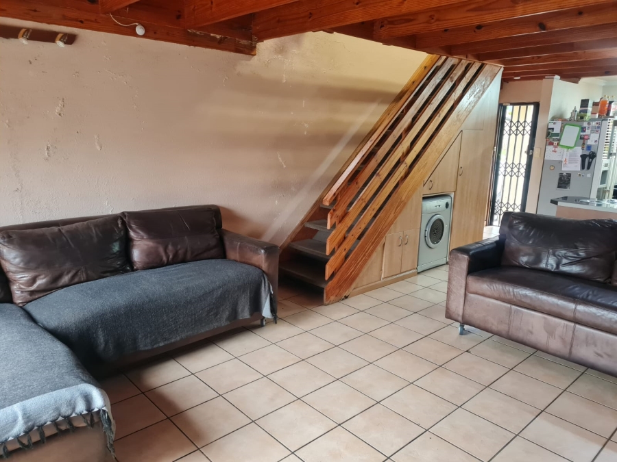 3 Bedroom Property for Sale in Illiondale Gauteng