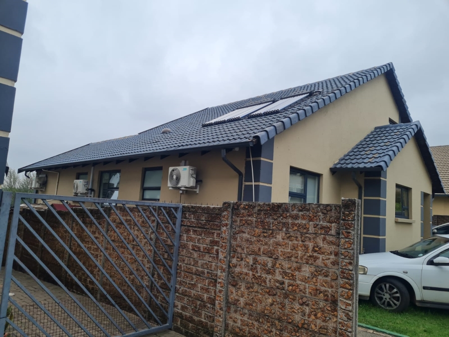 3 Bedroom Property for Sale in Illiondale Gauteng