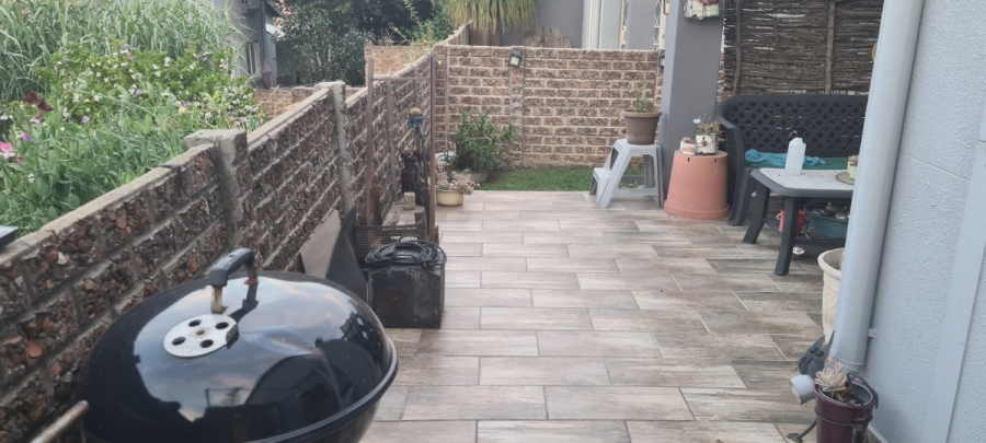 3 Bedroom Property for Sale in Eden Glen Gauteng