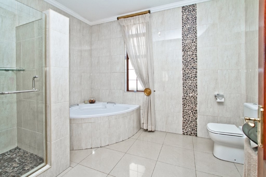 4 Bedroom Property for Sale in Khyber Rock Gauteng