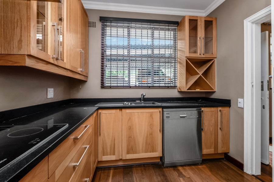 To Let 1 Bedroom Property for Rent in Sandown Gauteng