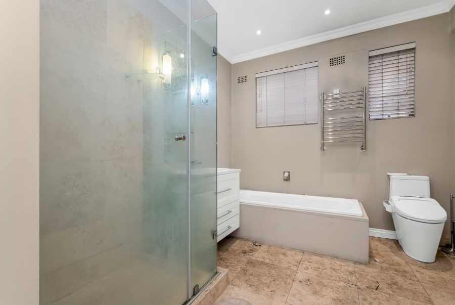 To Let 1 Bedroom Property for Rent in Sandown Gauteng