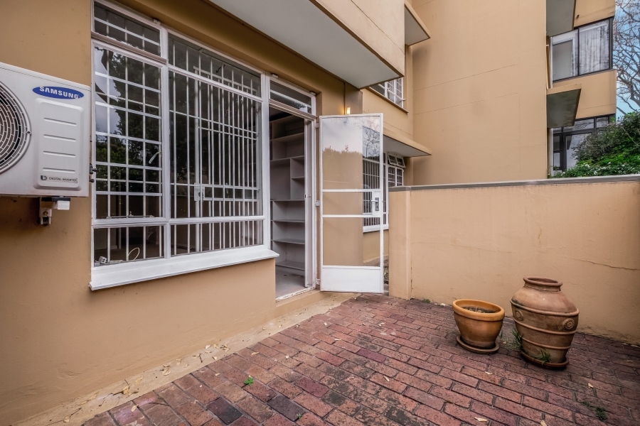 To Let 1 Bedroom Property for Rent in Sandown Gauteng