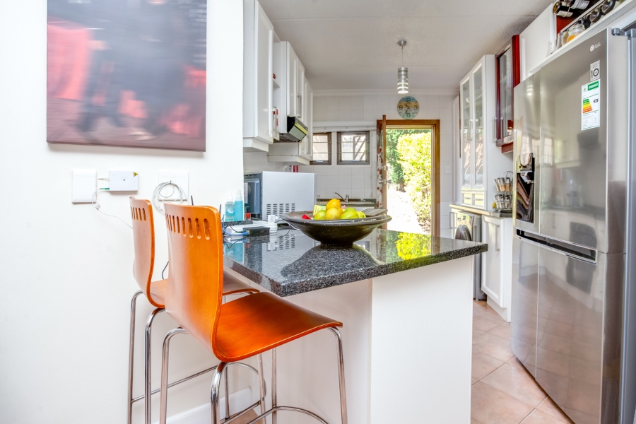 To Let 2 Bedroom Property for Rent in Sunninghill Gauteng
