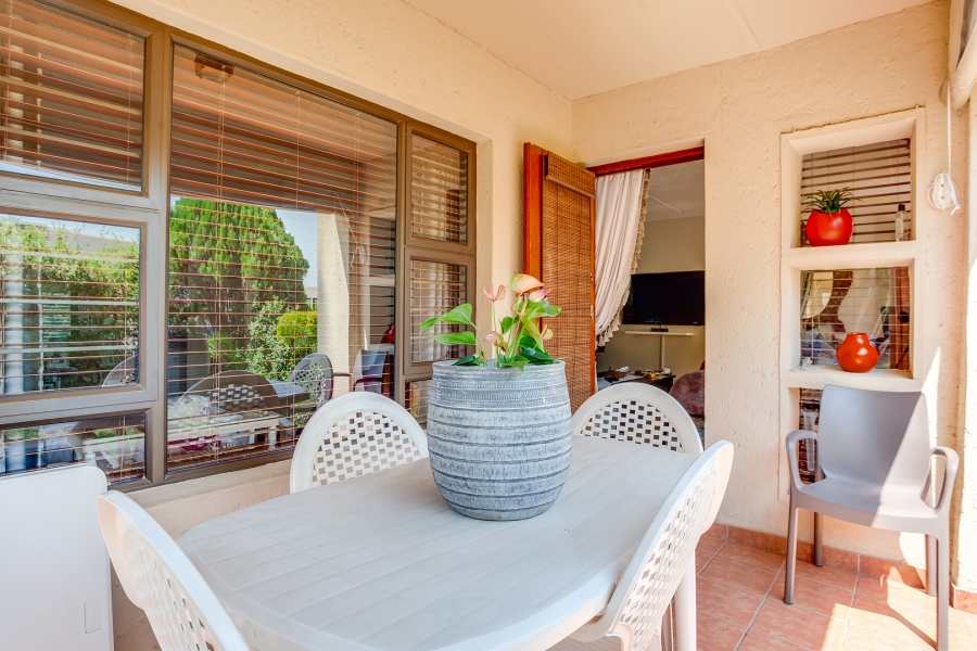To Let 2 Bedroom Property for Rent in Sunninghill Gauteng