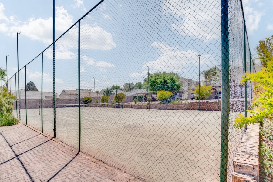 To Let 2 Bedroom Property for Rent in Sunninghill Gauteng