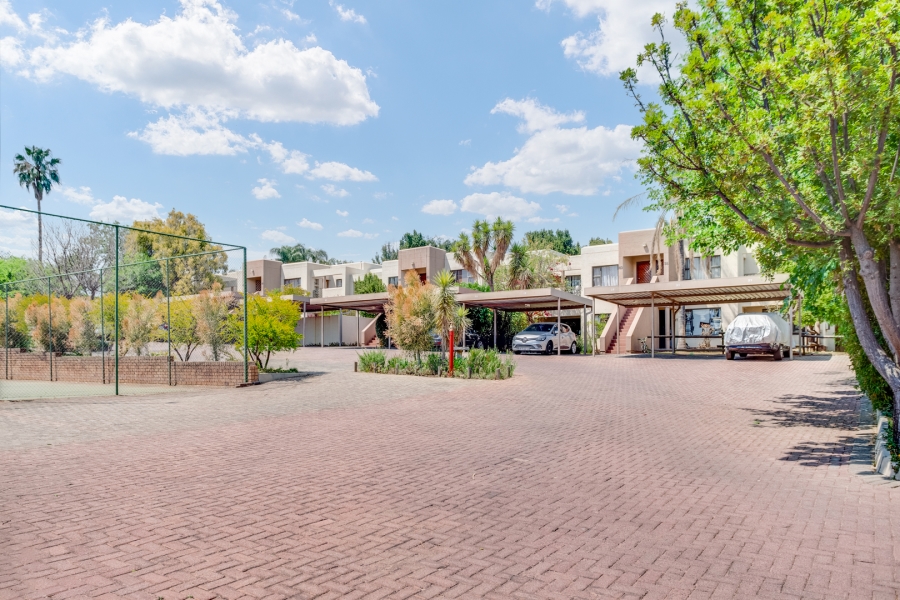 To Let 2 Bedroom Property for Rent in Sunninghill Gauteng