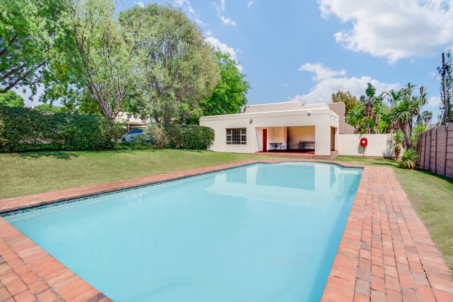 To Let 2 Bedroom Property for Rent in Sunninghill Gauteng