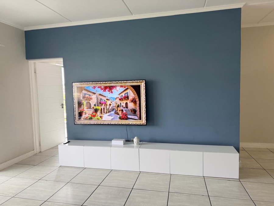 2 Bedroom Property for Sale in Waterfall Gauteng