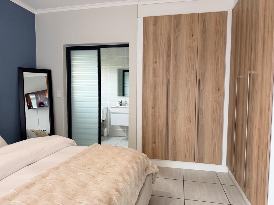 2 Bedroom Property for Sale in Waterfall Gauteng