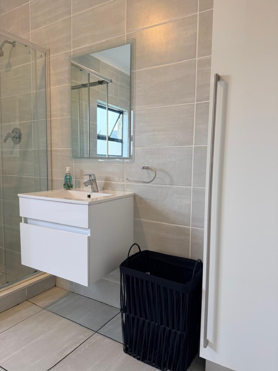 2 Bedroom Property for Sale in Waterfall Gauteng
