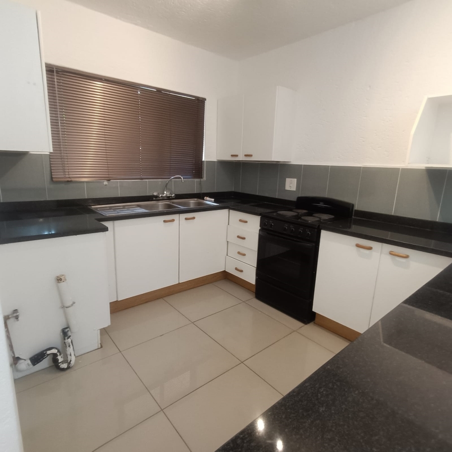 To Let 2 Bedroom Property for Rent in Westdene Gauteng