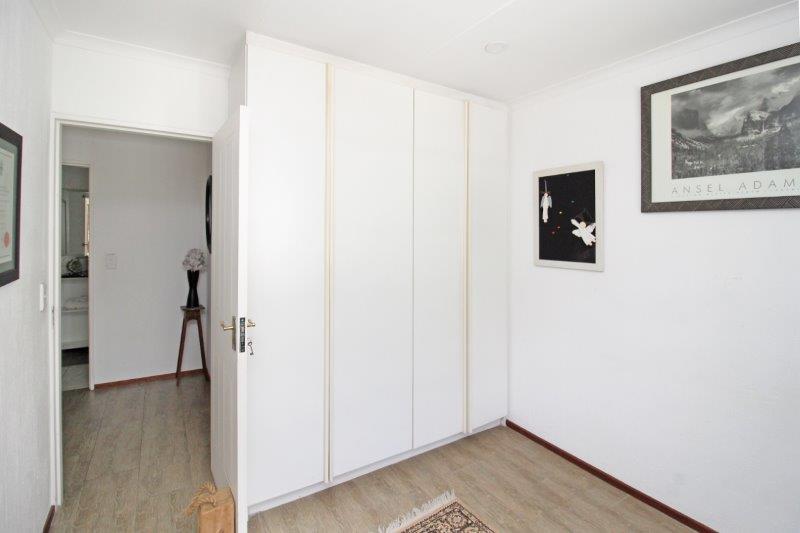 To Let 3 Bedroom Property for Rent in Fairland Gauteng