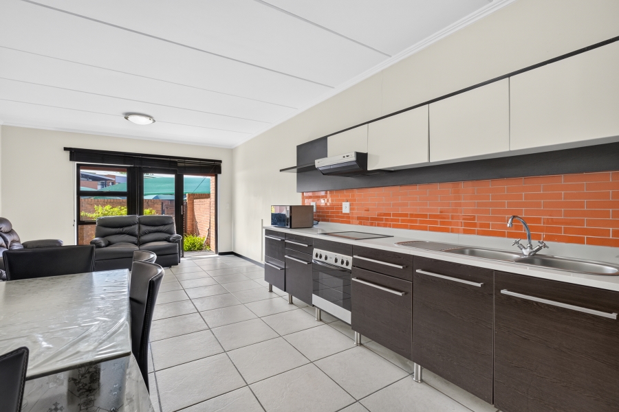 2 Bedroom Property for Sale in Douglasdale Gauteng