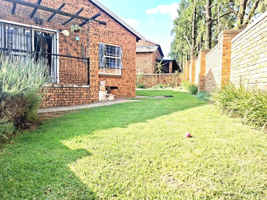 2 Bedroom Property for Sale in Honeypark Gauteng