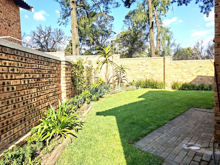 2 Bedroom Property for Sale in Honeypark Gauteng