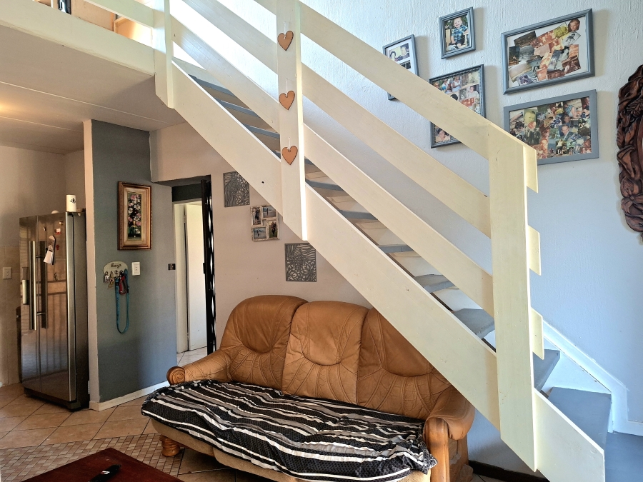 2 Bedroom Property for Sale in Honeypark Gauteng