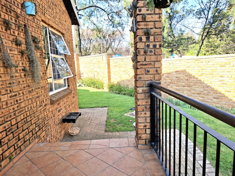 2 Bedroom Property for Sale in Honeypark Gauteng