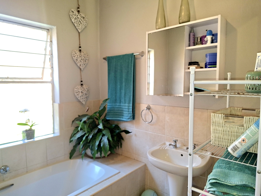 2 Bedroom Property for Sale in Honeypark Gauteng
