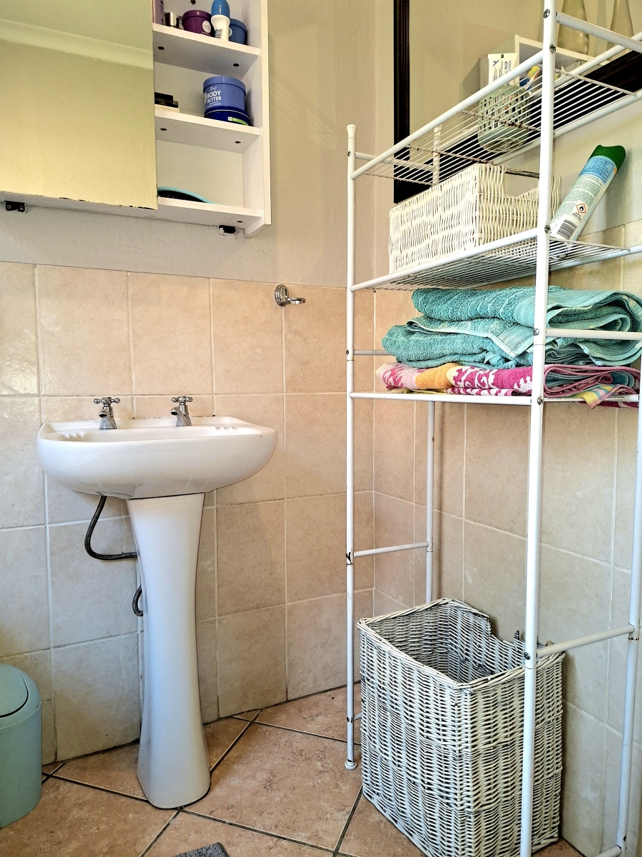 2 Bedroom Property for Sale in Honeypark Gauteng