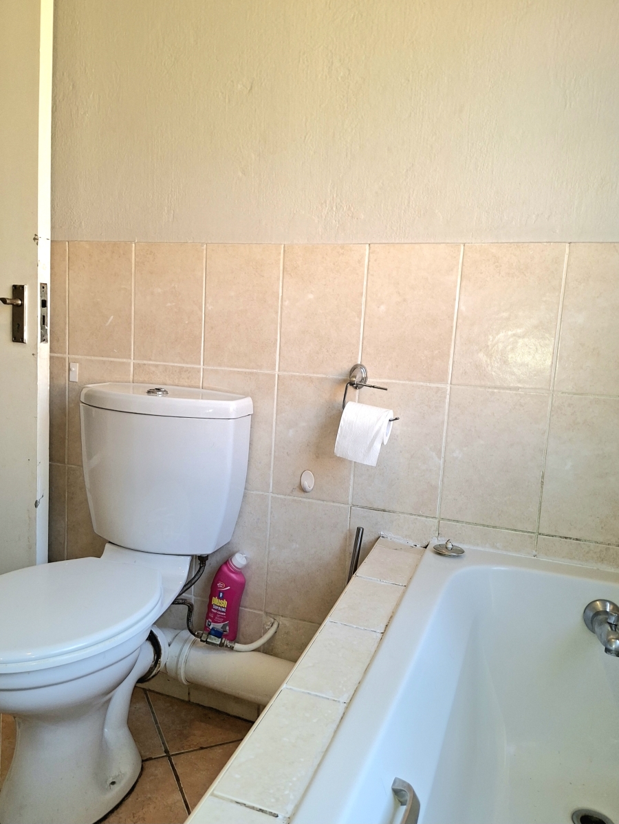 2 Bedroom Property for Sale in Honeypark Gauteng