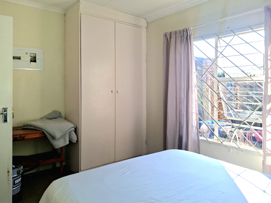 2 Bedroom Property for Sale in Honeypark Gauteng