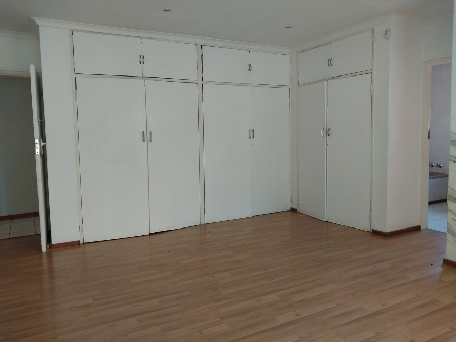 To Let 4 Bedroom Property for Rent in Eersterust Gauteng