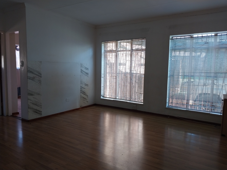 To Let 4 Bedroom Property for Rent in Eersterust Gauteng
