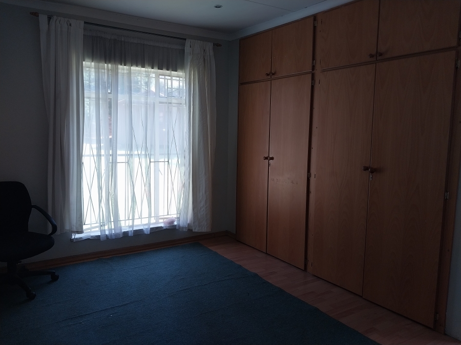 To Let 4 Bedroom Property for Rent in Eersterust Gauteng