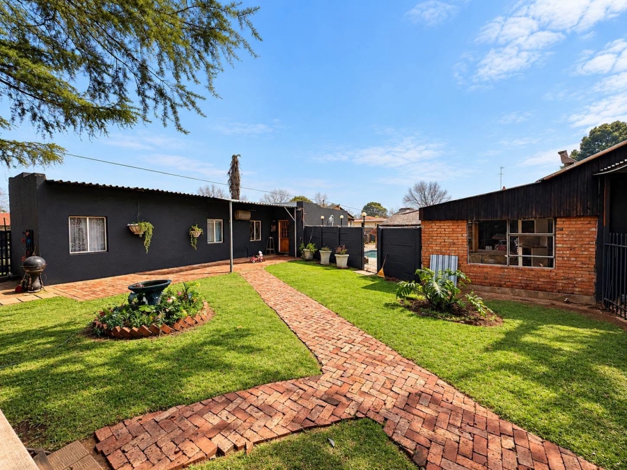 3 Bedroom Property for Sale in Brakpan Central Gauteng