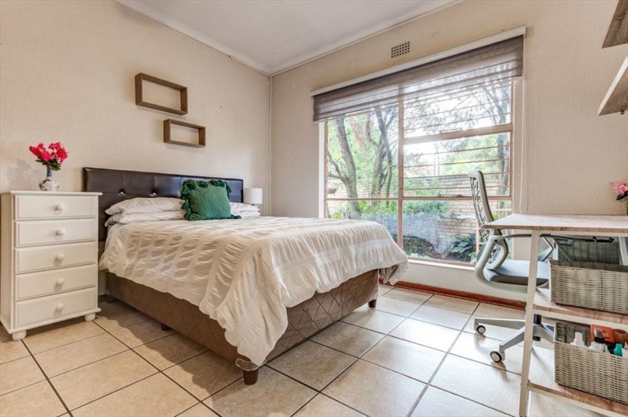 4 Bedroom Property for Sale in Edleen Gauteng