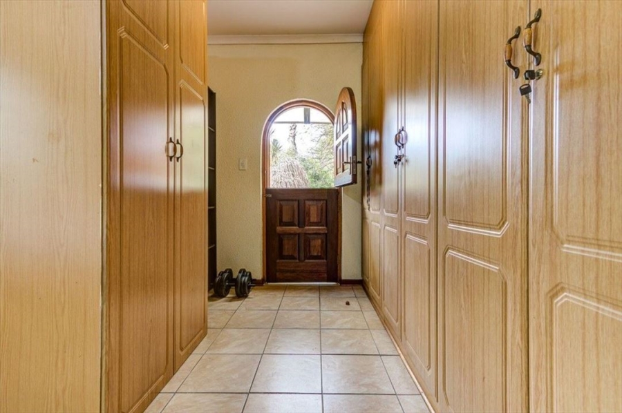 4 Bedroom Property for Sale in Edleen Gauteng