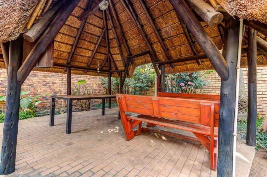 4 Bedroom Property for Sale in Edleen Gauteng