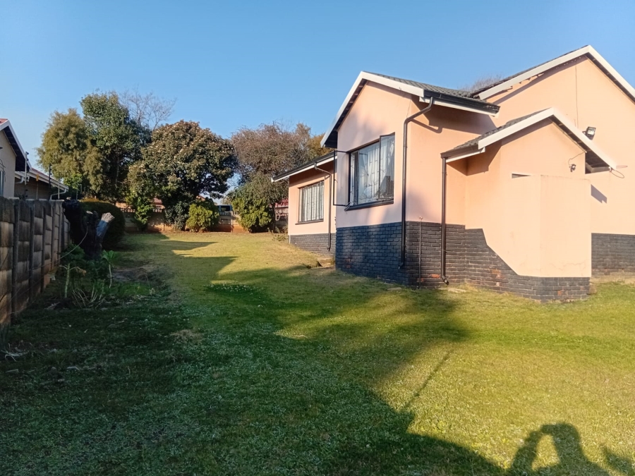 3 Bedroom Property for Sale in Birch Acres Gauteng