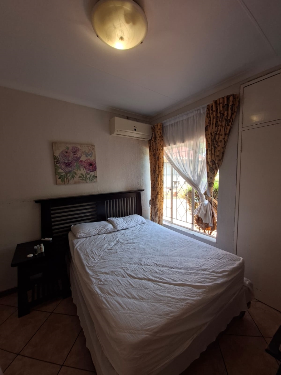 To Let 8 Bedroom Property for Rent in Bedfordview Gauteng