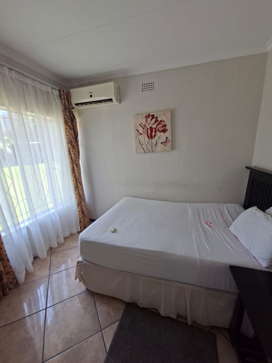 To Let 8 Bedroom Property for Rent in Bedfordview Gauteng