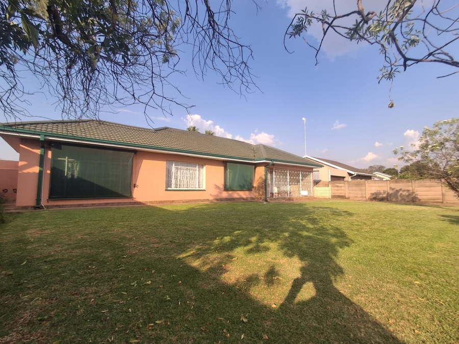 3 Bedroom Property for Sale in Sonland Park Gauteng