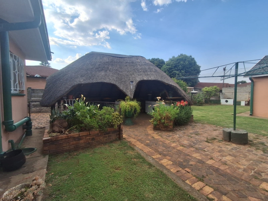 3 Bedroom Property for Sale in Sonland Park Gauteng