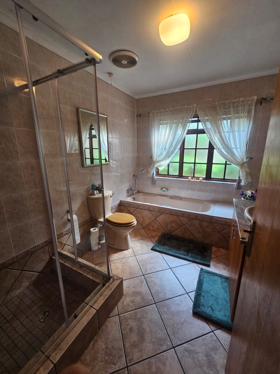 4 Bedroom Property for Sale in Vanderbijlpark SW 5 Gauteng