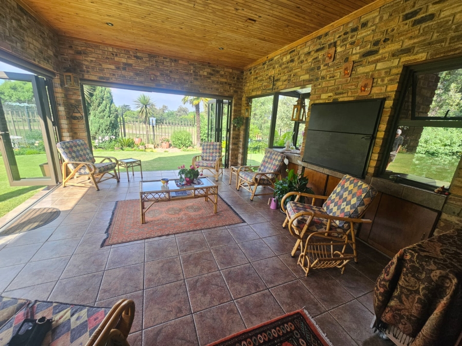 4 Bedroom Property for Sale in Vanderbijlpark SW 5 Gauteng