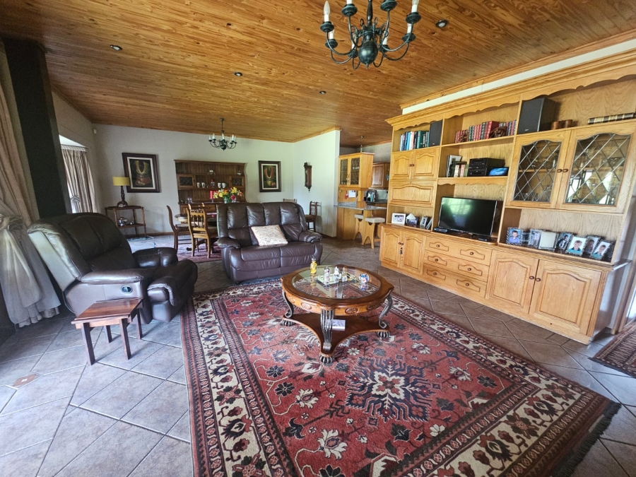 4 Bedroom Property for Sale in Vanderbijlpark SW 5 Gauteng